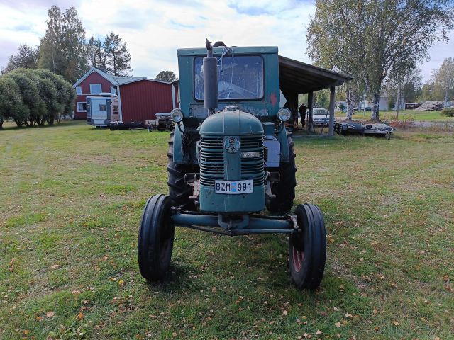 578555-2 Bolinder Munktell BM VICTOR 230 -56 BZM991