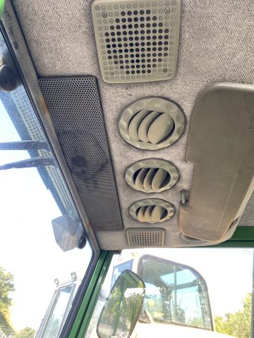 831973-27 Tool carrier John Deere F1145