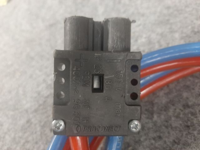 815312-4 Truck charger Ulveco TLE 24/20