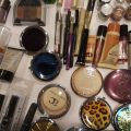 832248-1 Makeup & Cosmetics large batch approx: 17,500 products