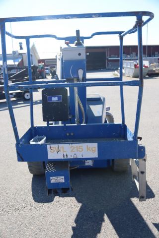 832531-4 Bomlift UpRight AB38N