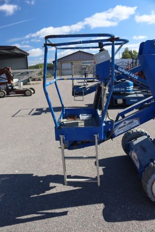 832531-5 Bomlift UpRight AB38N