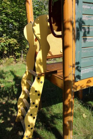 794303-25 Lektorn med rutschkana från HAGS