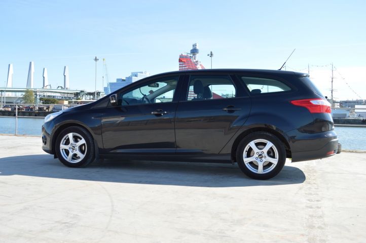 779153-2 Ford Focus kombi 1.6 TDCi 94 hk -2011