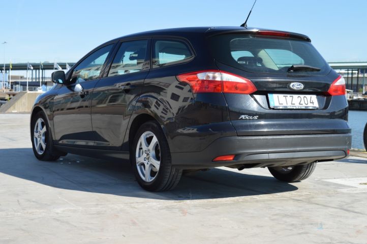 779153-3 Ford Focus kombi 1.6 TDCi 94 hk -2011