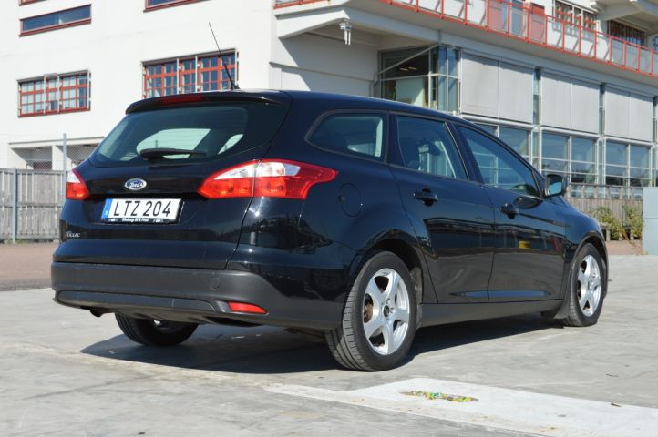 779153-5 Ford Focus kombi 1.6 TDCi 94 hk -2011