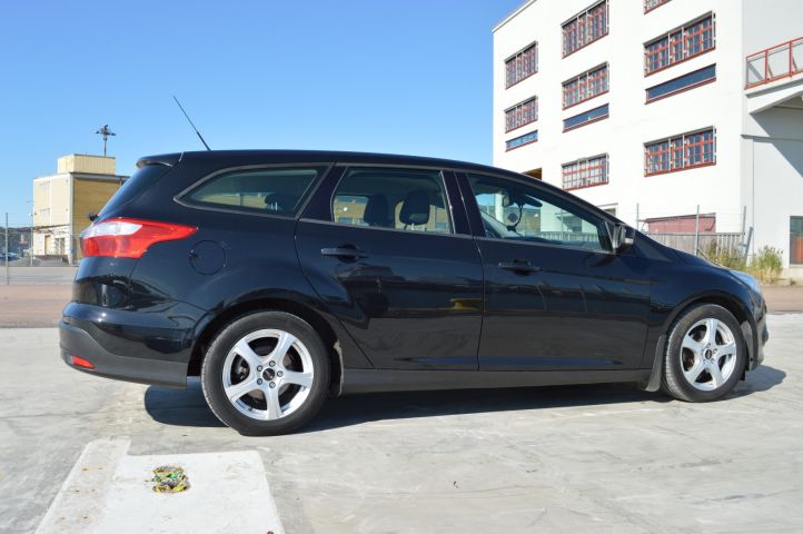 779153-6 Ford Focus kombi 1.6 TDCi 94 hk -2011