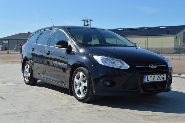 779153-7 Ford Focus kombi 1.6 TDCi 94 hk -2011