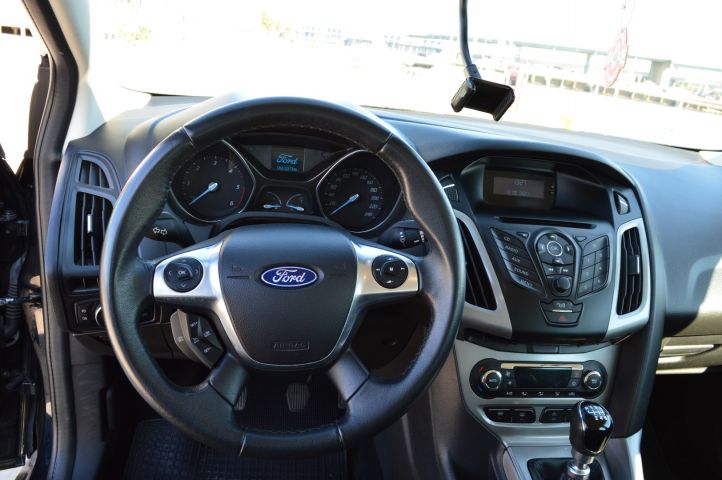 779153-16 Ford Focus kombi 1.6 TDCi 94 hk -2011