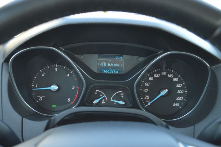 779153-18 Ford Focus kombi 1.6 TDCi 94 hk -2011