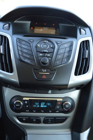 779153-21 Ford Focus kombi 1.6 TDCi 94 hk -2011