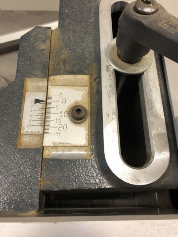 811859-9 Table cutter Felder F900 -2005