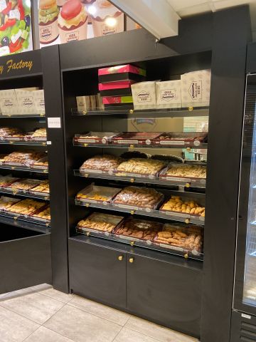 828718-3 Display shelves & Café boards for disassembly