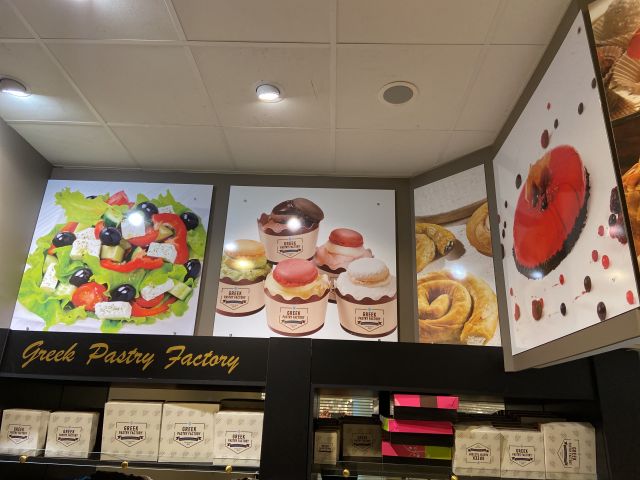 828718-7 Display shelves & Café boards for disassembly