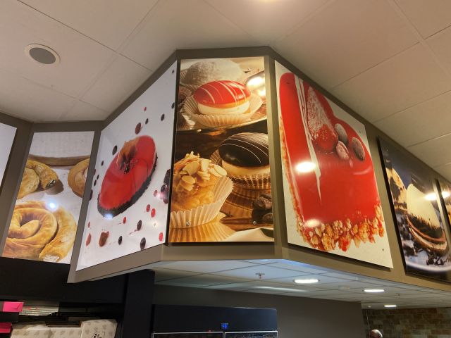 828718-8 Display shelves & Café boards for disassembly