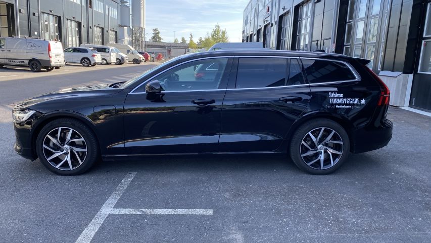 803932-3 Volvo V60 T6 Twin Engine, 2020 - NJX11K