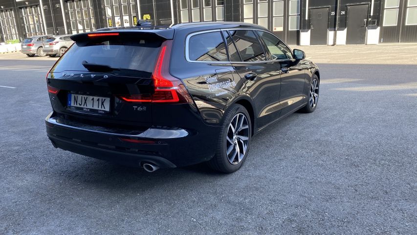 803932-6 Volvo V60 T6 Twin Engine, 2020 - NJX11K