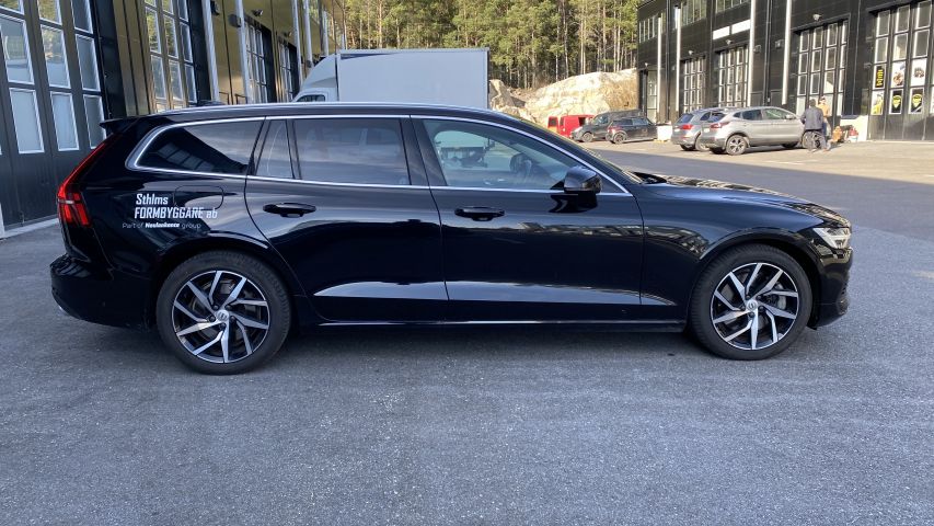 803932-7 Volvo V60 T6 Twin Engine, 2020 - NJX11K