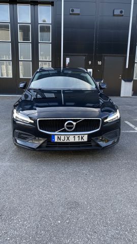 803932-9 Volvo V60 T6 Twin Engine, 2020 - NJX11K