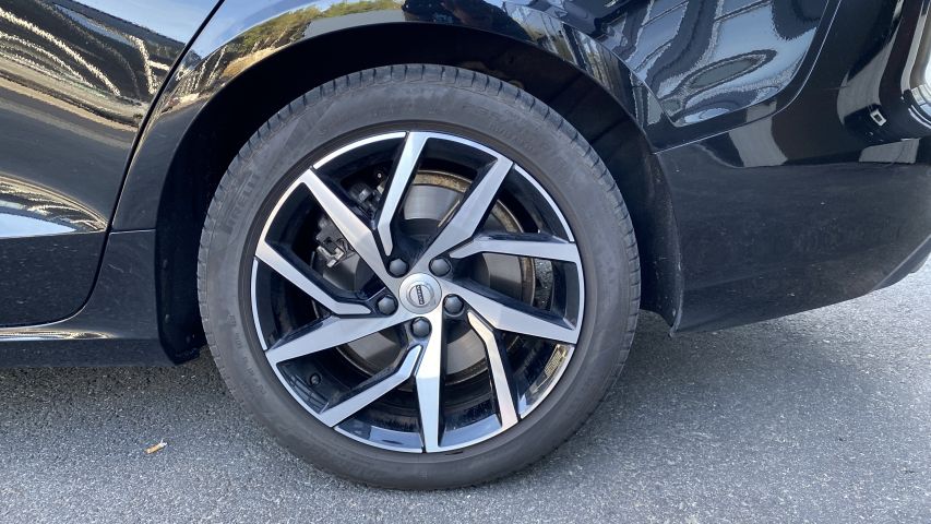 803932-12 Volvo V60 T6 Twin Engine, 2020 - NJX11K