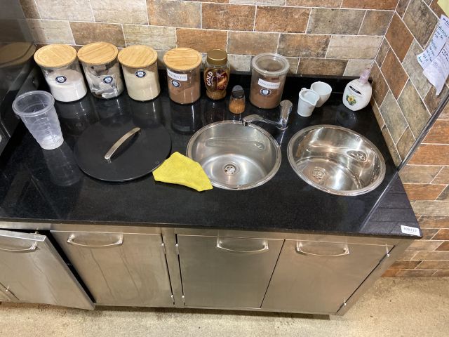 828727-3 Stainless steel barista bench