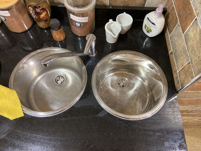 828727-4 Stainless steel barista bench