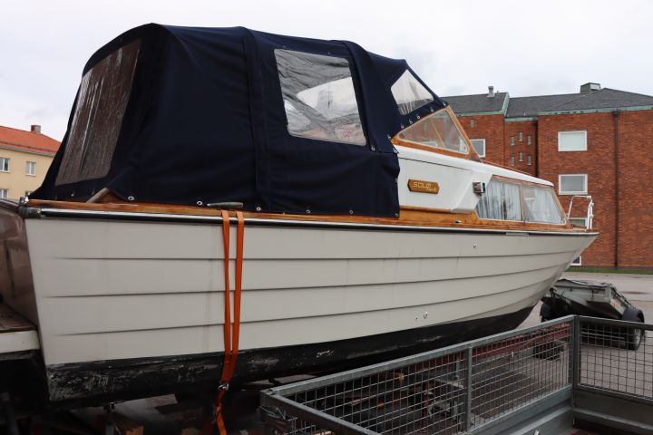 834151-3 Storebro Solö Luxury II - Renovation object