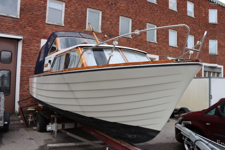 834151-6 Storebro Solö Luxury II - Renovation object