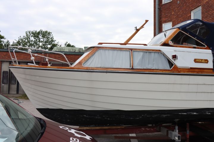 834151-8 Storebro Solö Luxury II - Renovation object