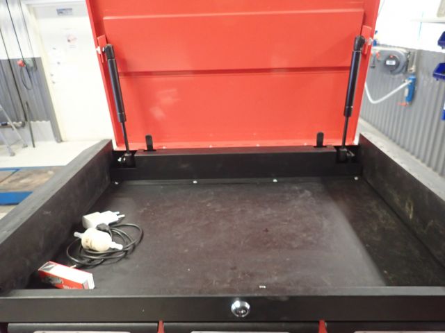 617767-6 AmPro tool trolley