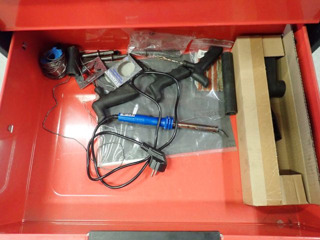 617767-19 AmPro tool trolley