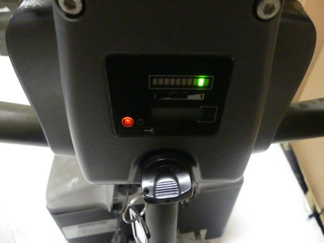 736149-5 Electric Pallet Truck Silverstone