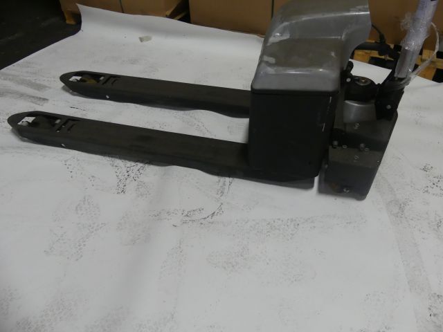 736149-9 Electric Pallet Truck Silverstone