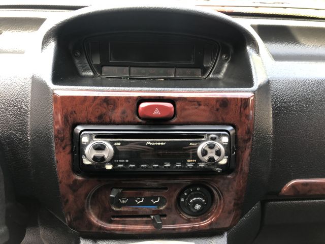 834336-10 Microcar MC2 -09