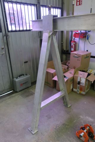 793950-16 Lifting beam with trestle, block trolley and hoists, Liftket / Jerneviken