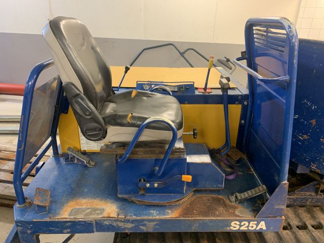 811866-29 Dumper Canycom S25A (984h) -08