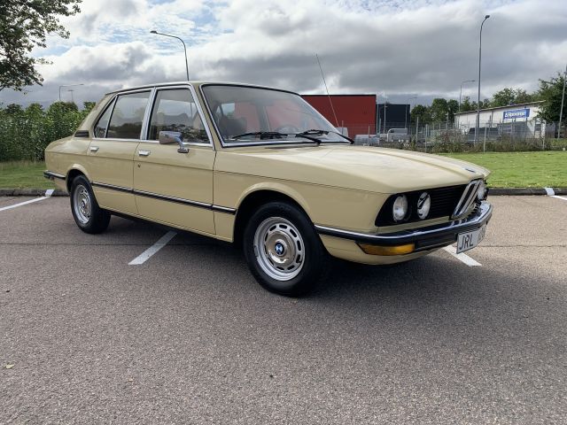 827539-8 BMW 518, 1977, 107 hp