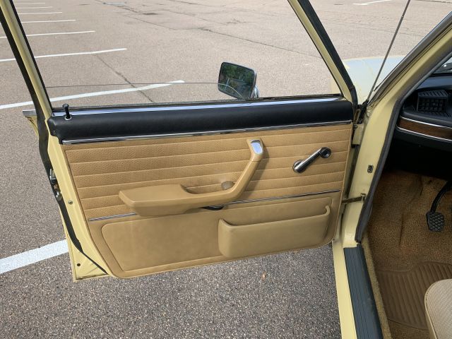 827539-9 BMW 518, 1977, 107 hp