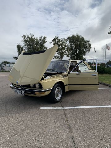 827539-15 BMW 518, 1977, 107 hp