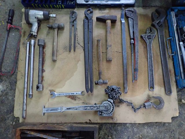 617774-2 Hand tools