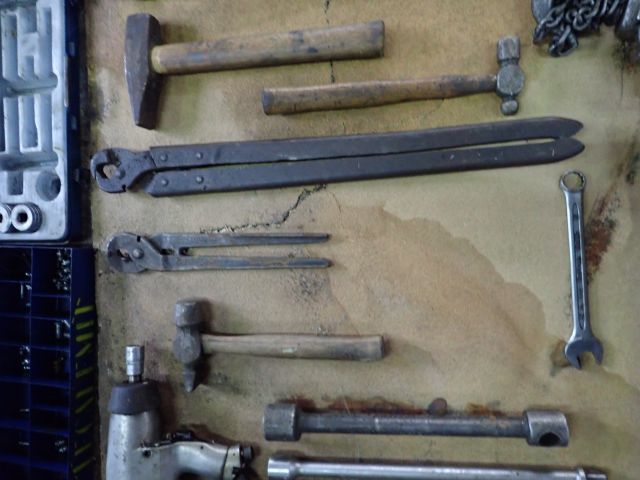 617774-4 Hand tools