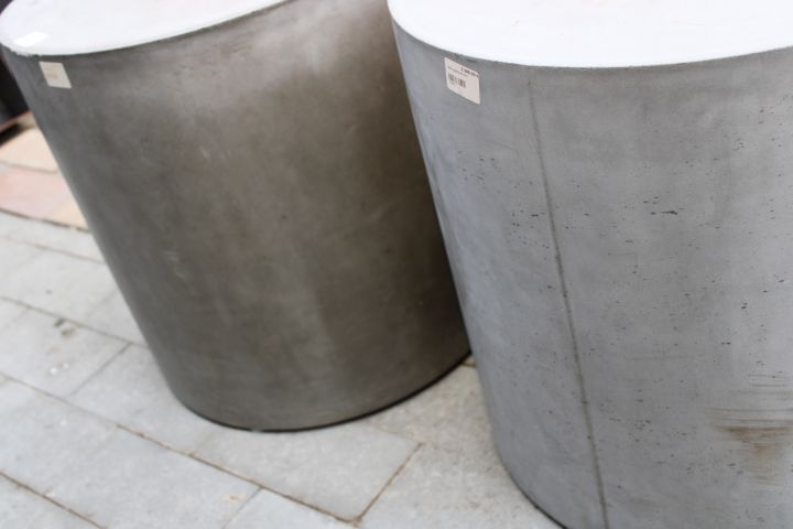 794408-8 Hand-cast concrete pedestals, two pieces