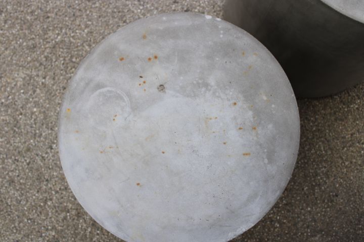 794419-6 Hand-cast concrete pedestals, 2 pcs