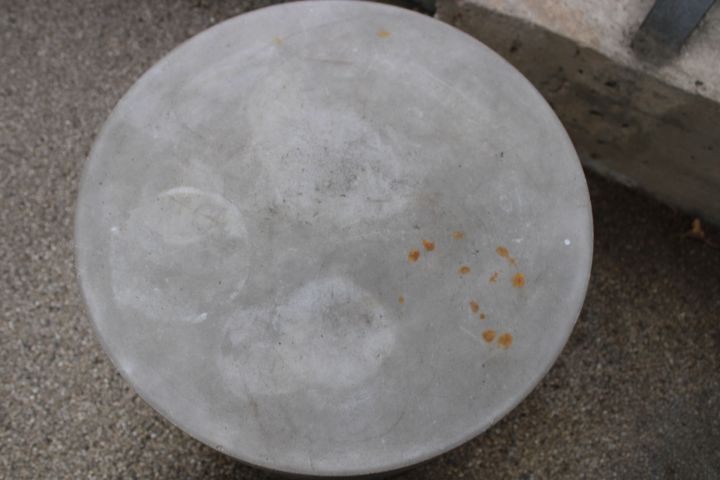 794419-7 Hand-cast concrete pedestals, 2 pcs