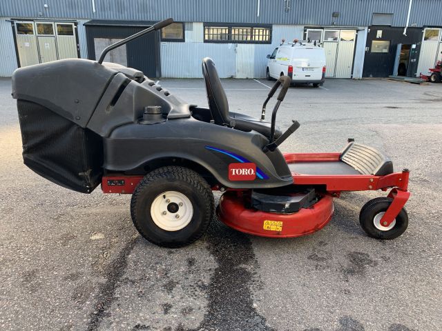 748036-11 Toro Riding Lawnmower TimeCutter ZD 420 97.1 hours