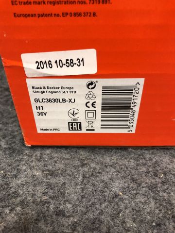 828190-4 30cm Strimmer GLC3630LB-XJ Black & Decker