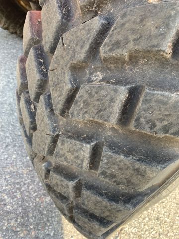 748043-19 Valtra 6350 Tractor 11154 H