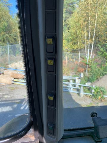 748043-42 Valtra 6350 Tractor 11154 H