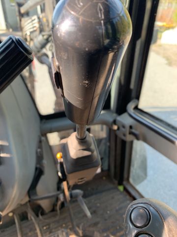 748043-51 Valtra 6350 Tractor 11154 H