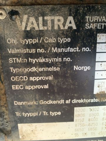 748043-64 Valtra 6350 Tractor 11154 H